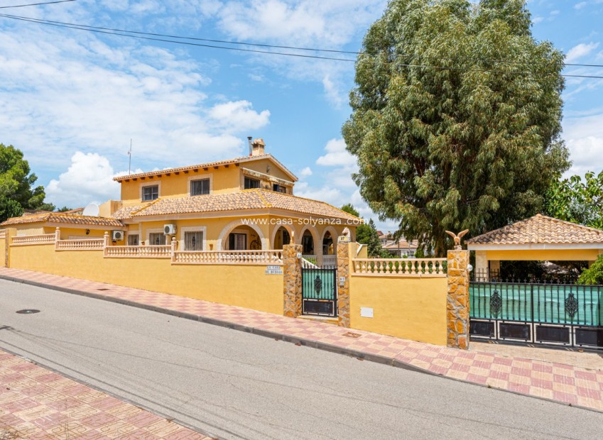 Reventa - Villa - Jacarilla - Inland