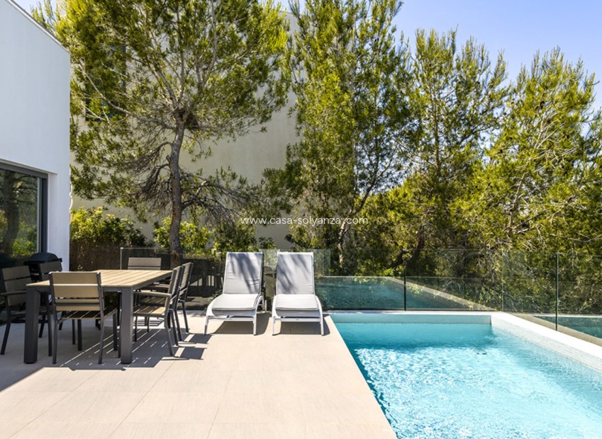 Reventa - Villa - Las Colinas Golf Resort