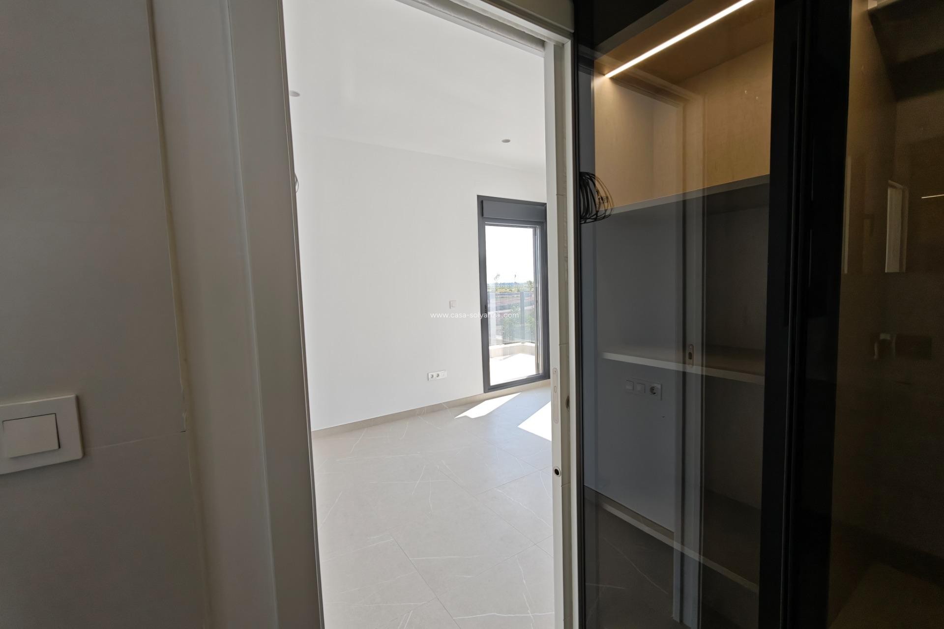 Reventa - Villa - Los Alcázares - Dolores De Pacheco-santa Rosalía
