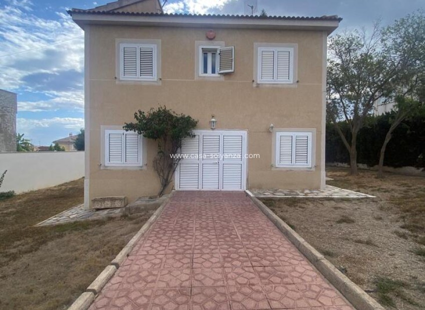 Reventa - Villa - Los Balcones - Costa Blanca