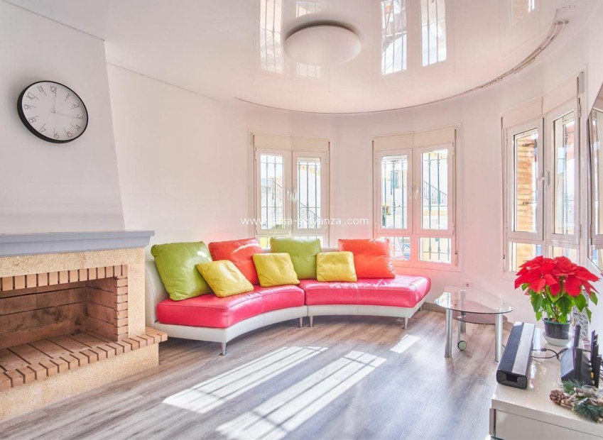 Reventa - Villa - Los Montesinos - Costa Blanca