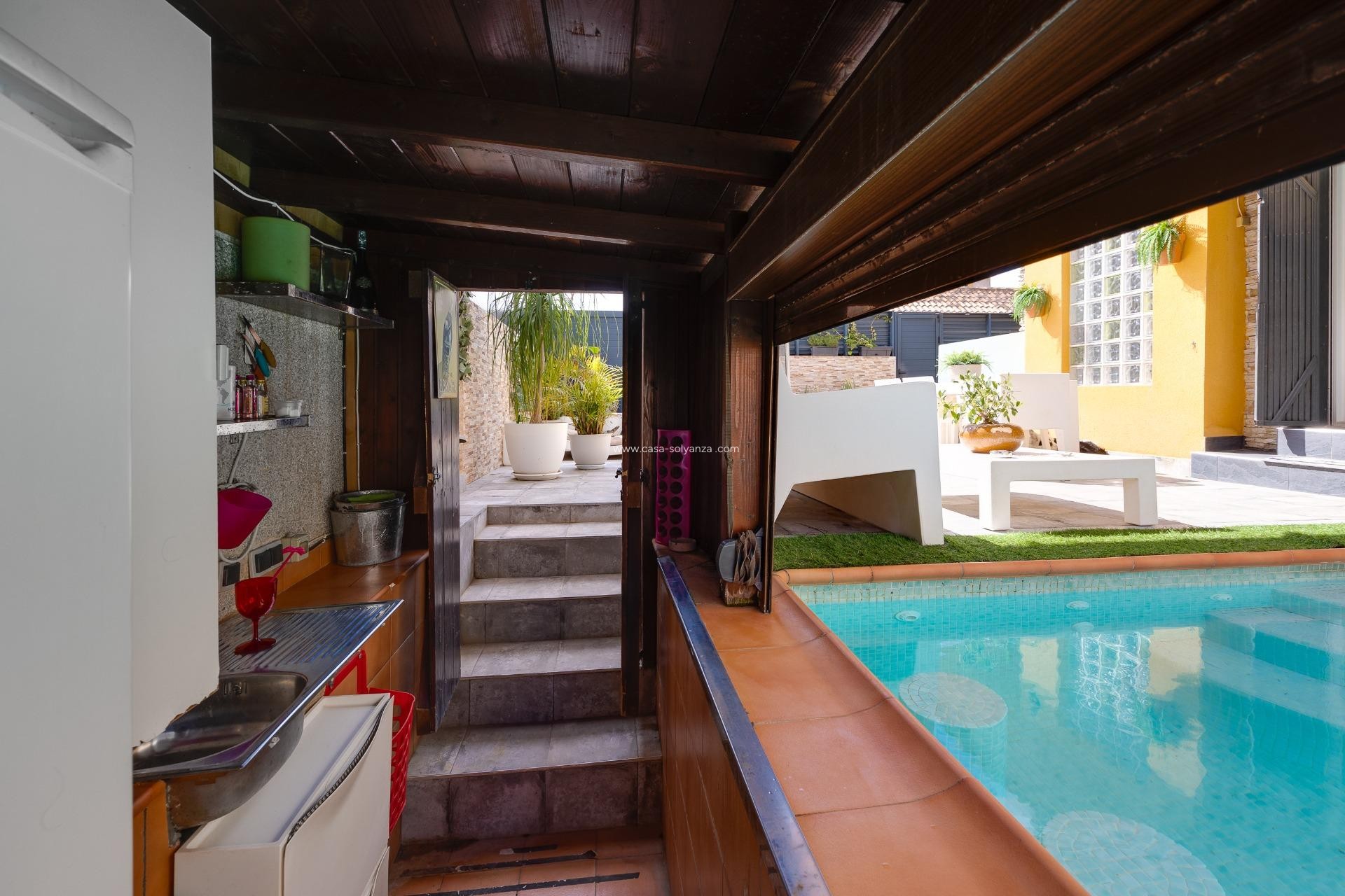 Reventa - Villa - Los Montesinos - La Herrada