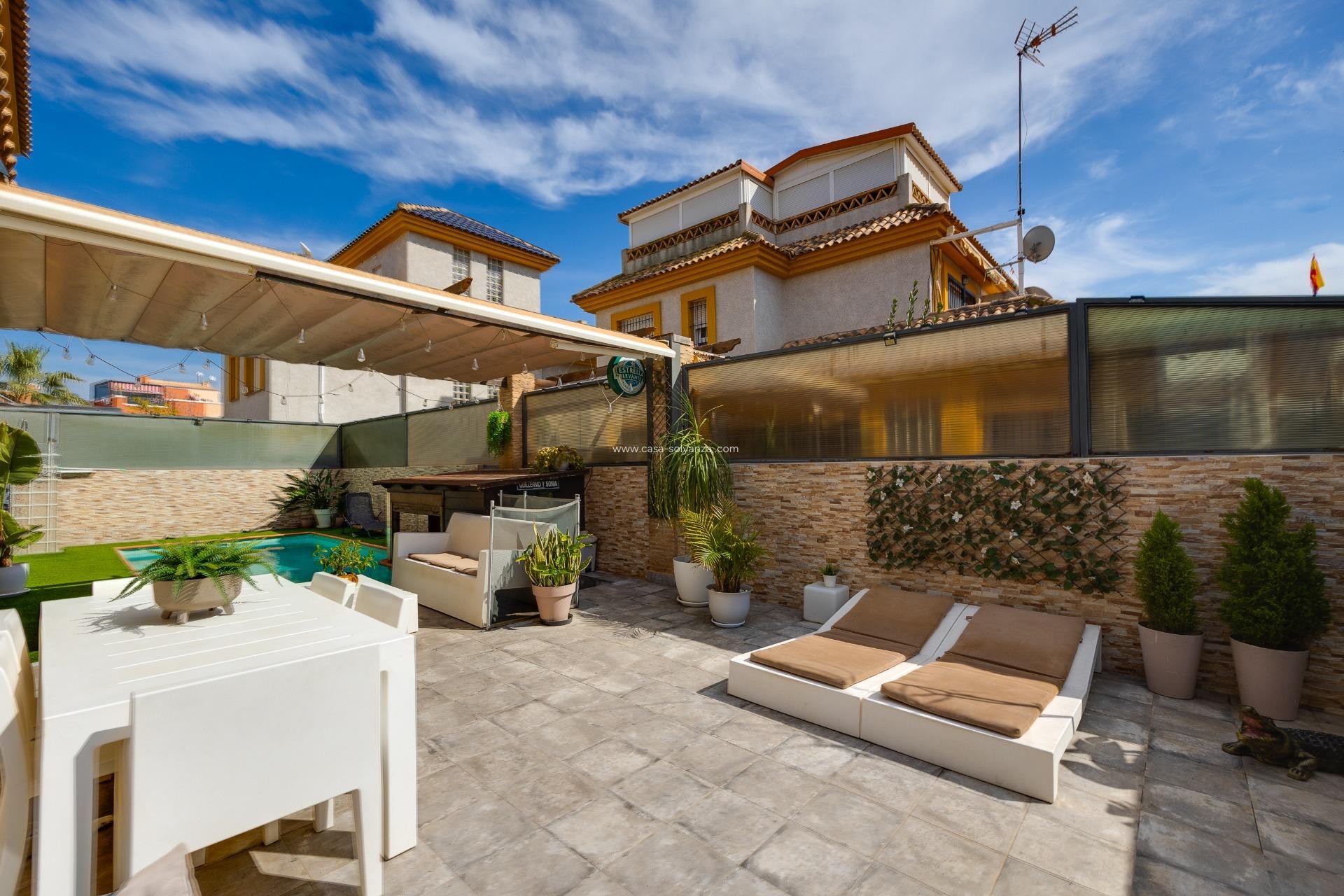 Reventa - Villa - Los Montesinos - La Herrada