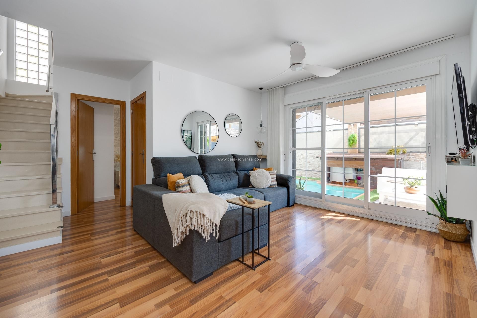 Reventa - Villa - Los Montesinos - La Herrada