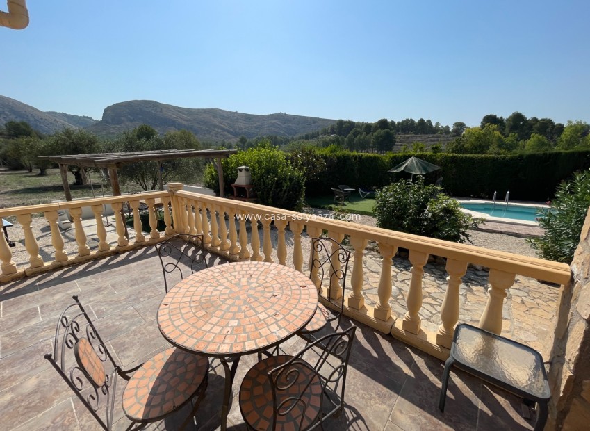 Reventa - Villa - Millena - Inland