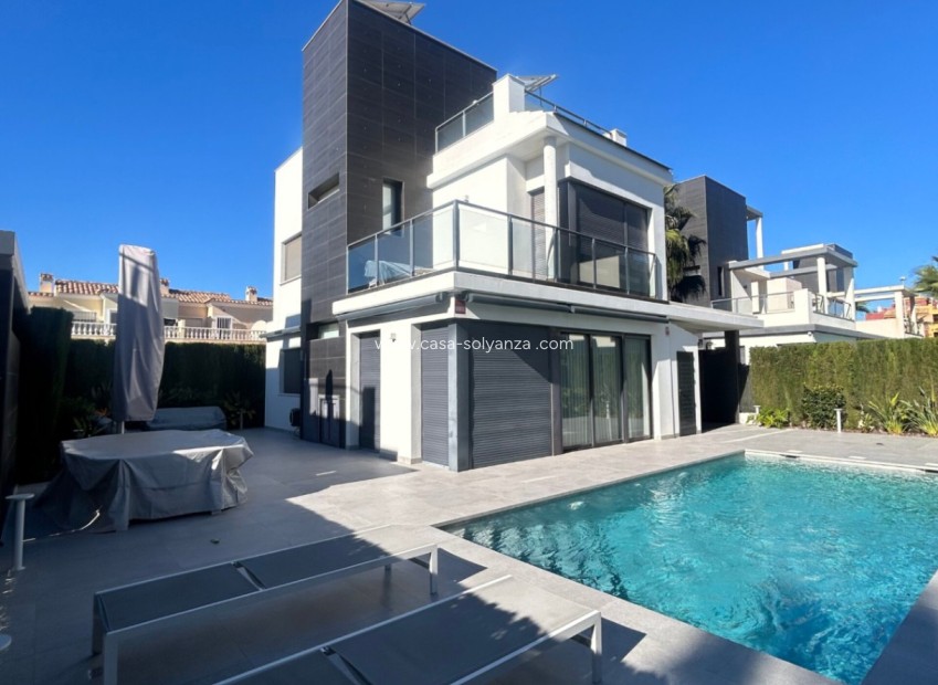 Reventa - Villa - Orihuela - Cabo Roig