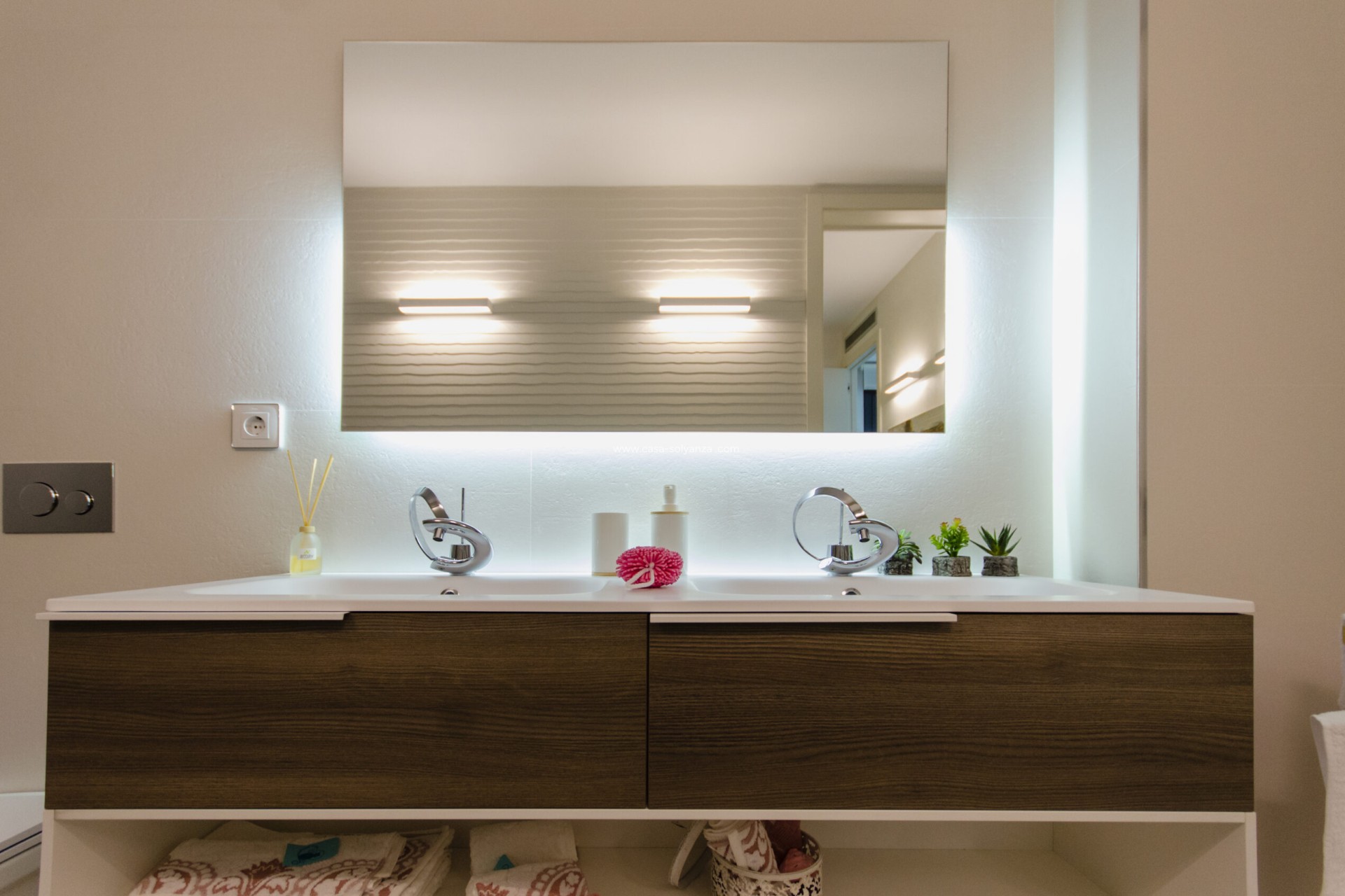 Reventa - Villa - Orihuela Costa - 0