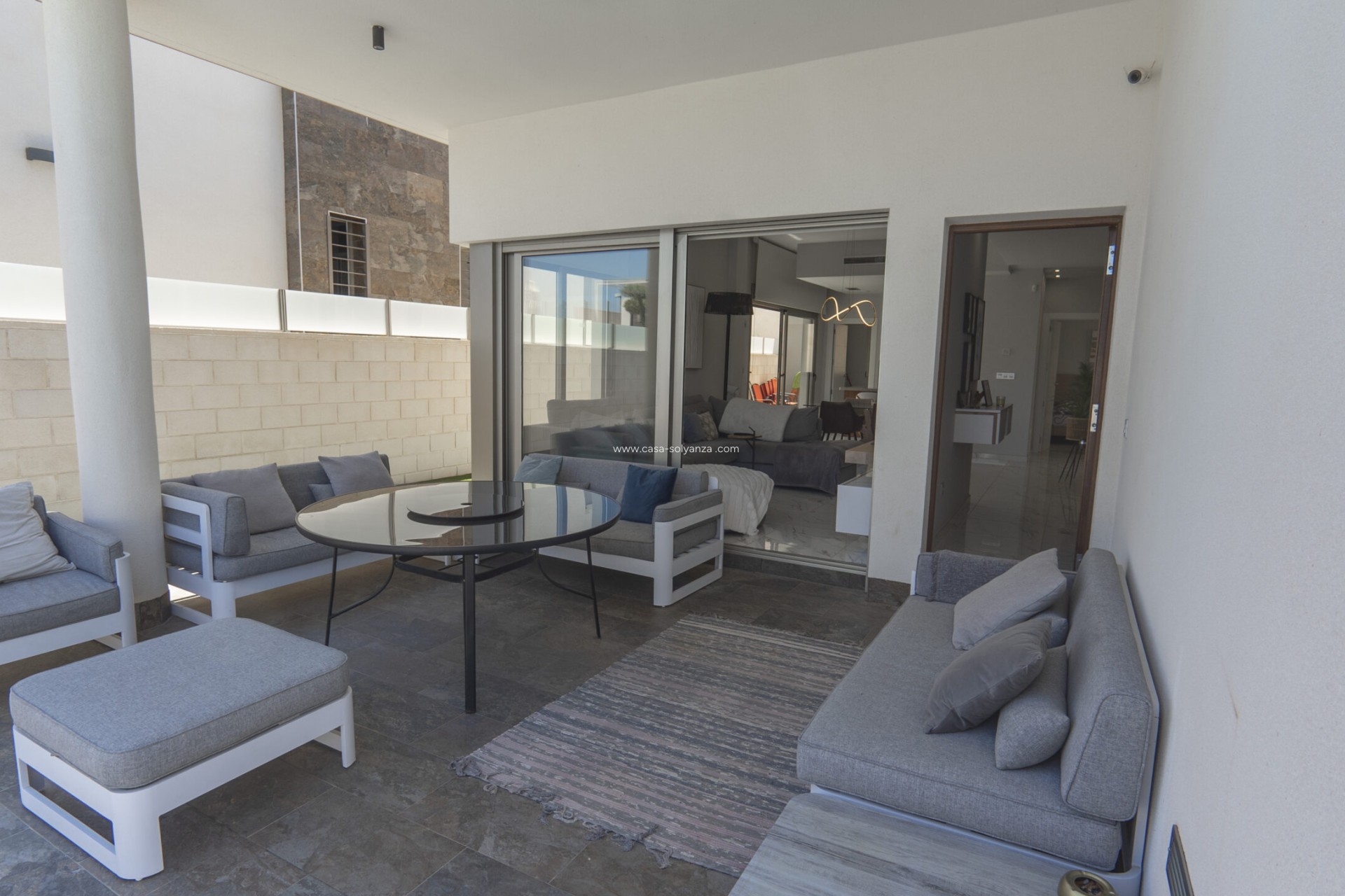 Reventa - Villa - Orihuela Costa - 0