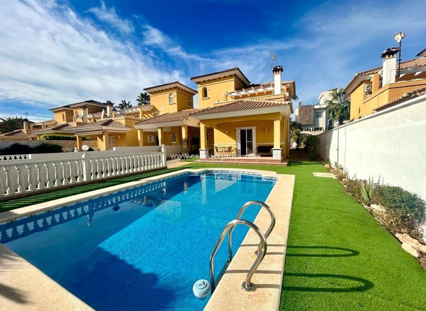 Reventa - Villa - Orihuela Costa - Cabo Roig