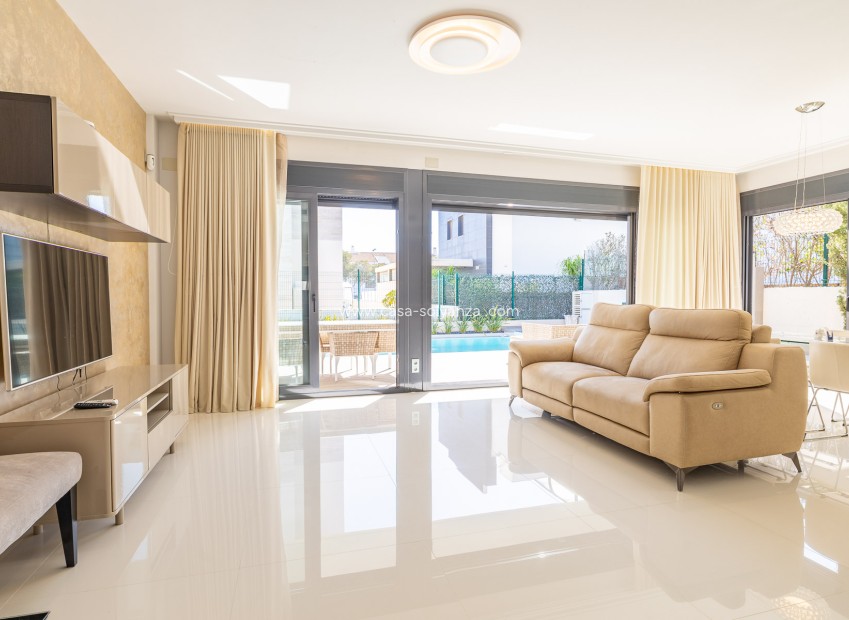 Reventa - Villa - Orihuela Costa - Campoamor