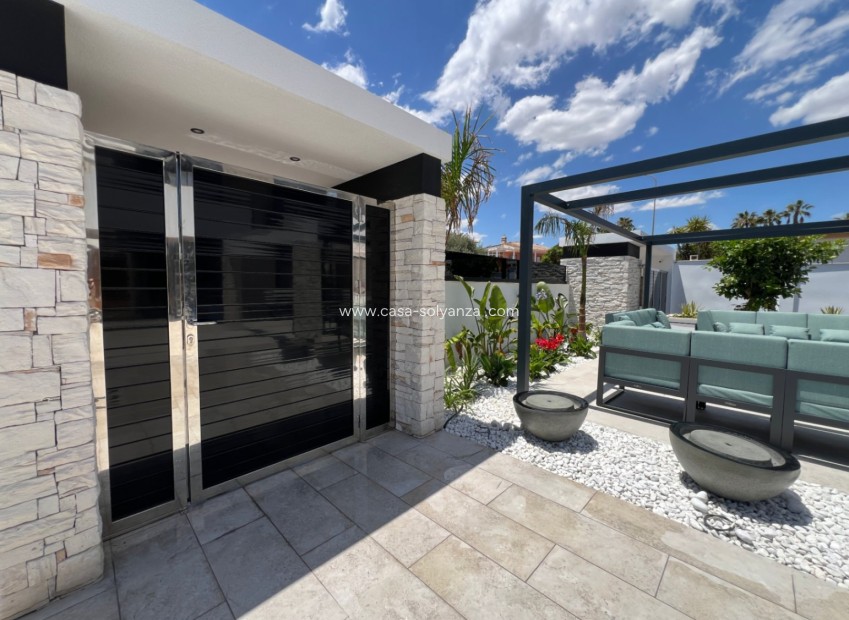 Reventa - Villa - Orihuela Costa - Costa Blanca Sur