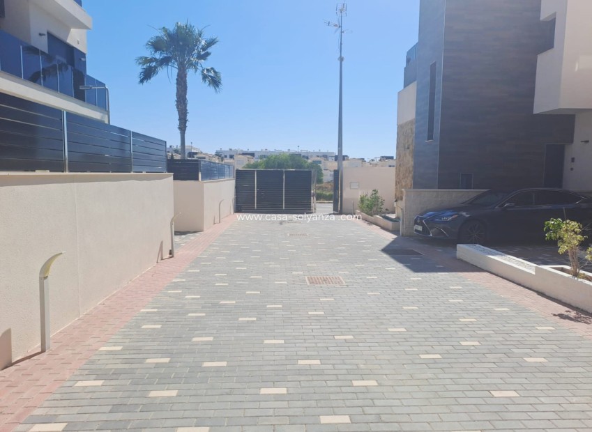 Reventa - Villa - Orihuela Costa - Costa Blanca
