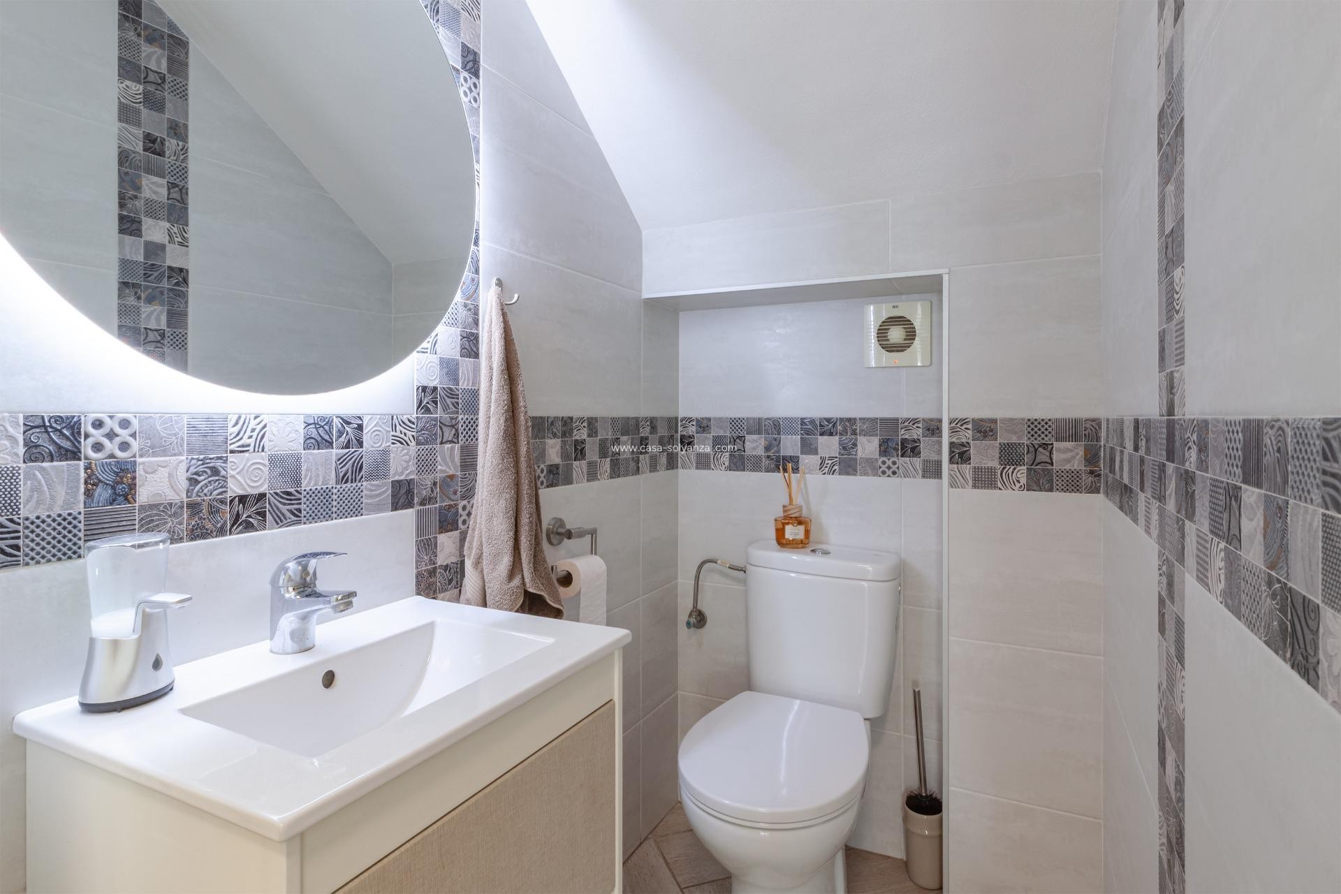 Reventa - Villa - Orihuela Costa - Los Almendros-La Florida