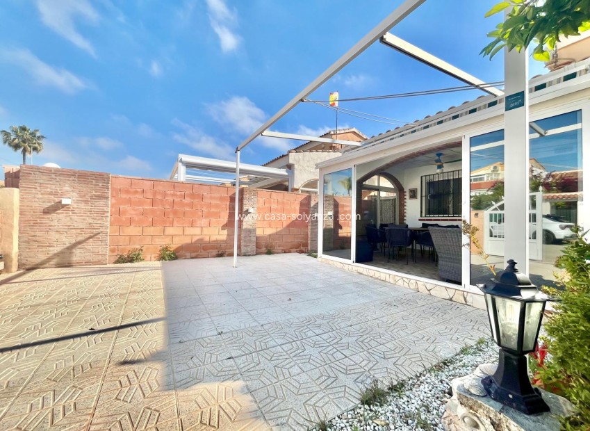 Reventa - Villa - Orihuela Costa - Los Almendros-La Florida