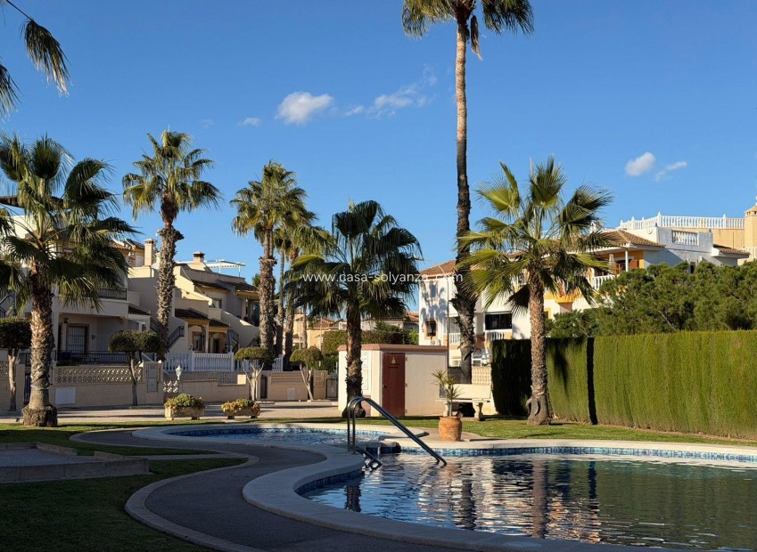Reventa - Villa - Orihuela Costa - Playa Flamenca