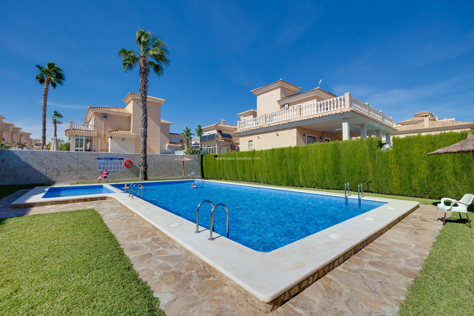 Reventa - Villa - Orihuela Costa - Urbanización Perla del Mar