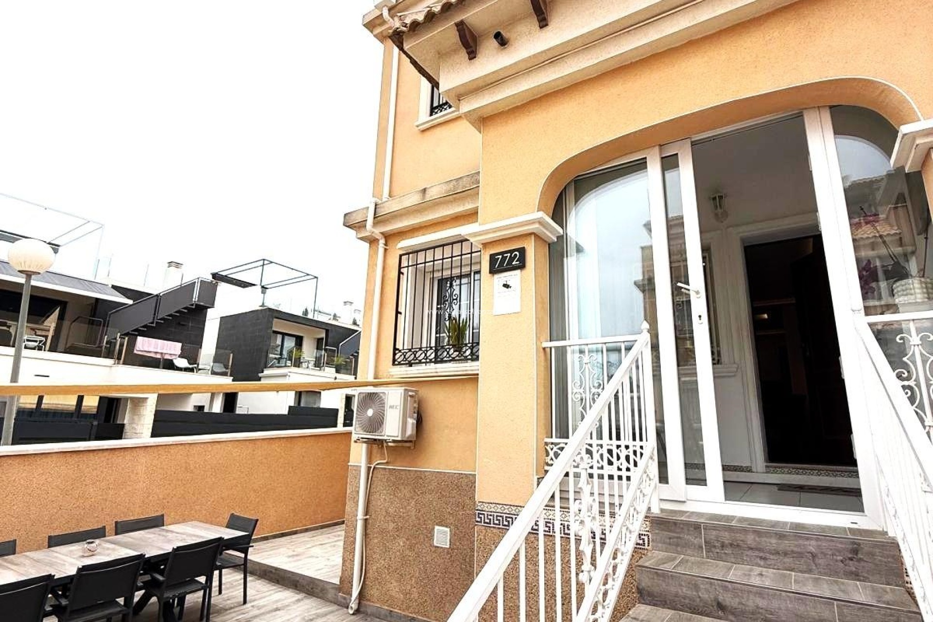 Reventa - Villa - Orihuela Costa - Villamartín
