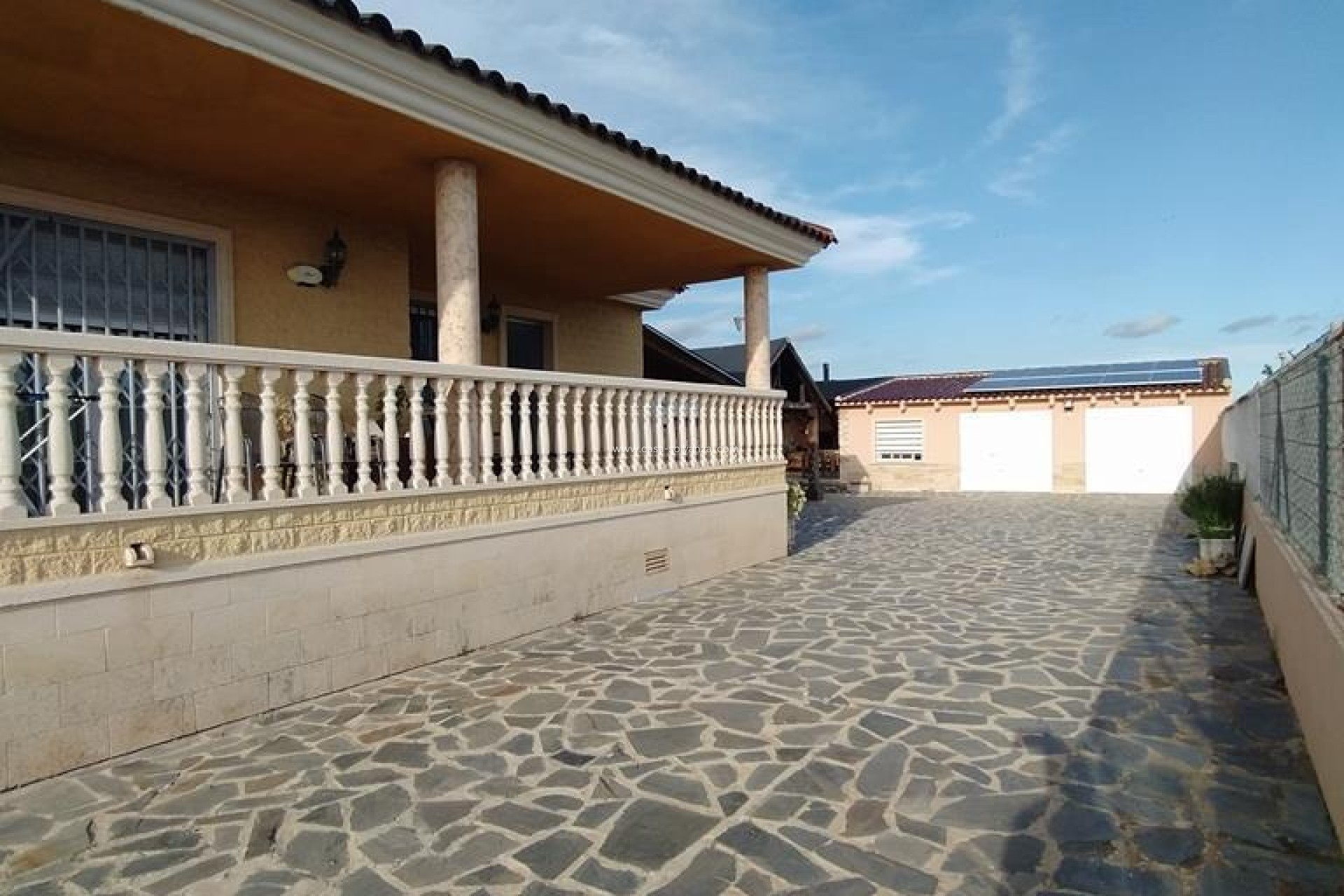 Reventa - Villa - Orihuela - LOS DESEMPARADOS