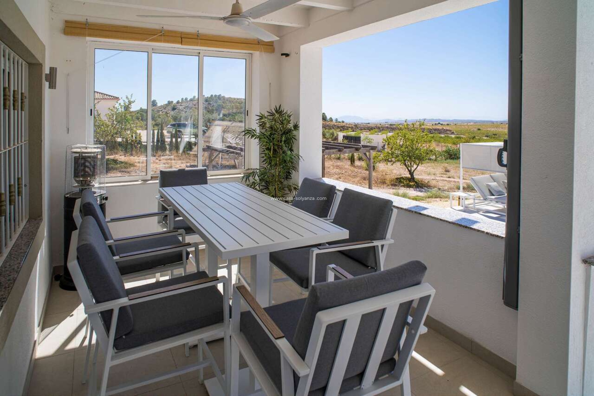 Reventa - Villa - Pinoso - Inland