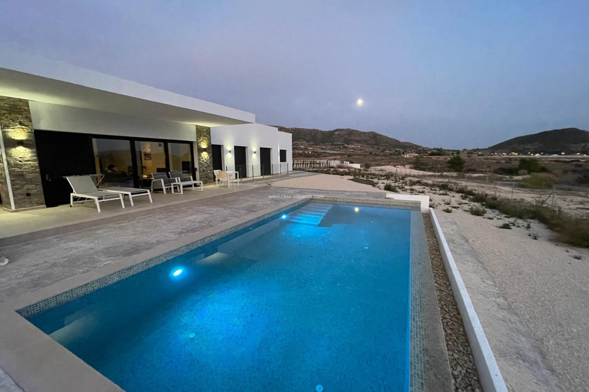 Reventa - Villa - Pinoso - Inland