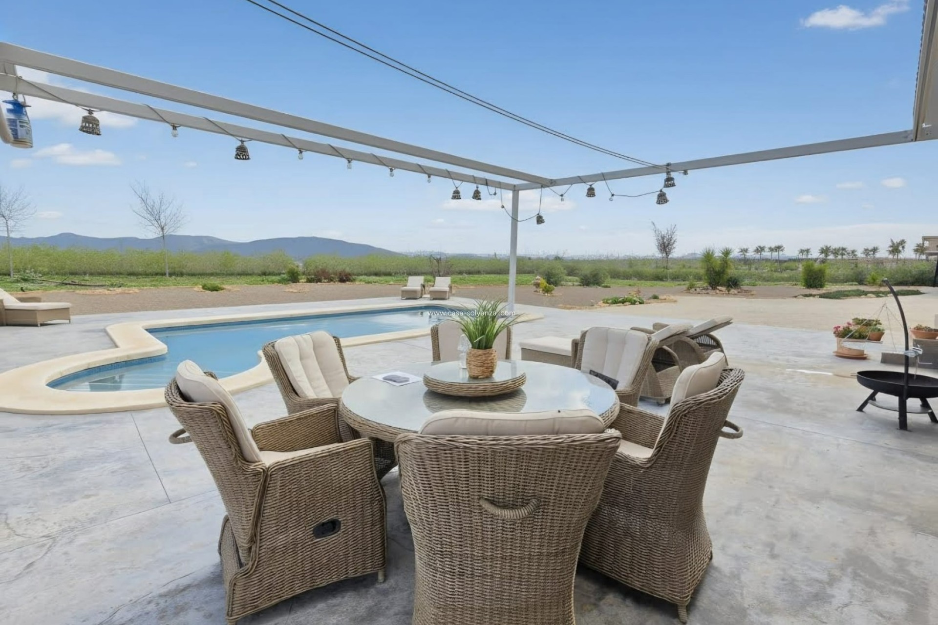 Reventa - Villa - Pinoso - Inland