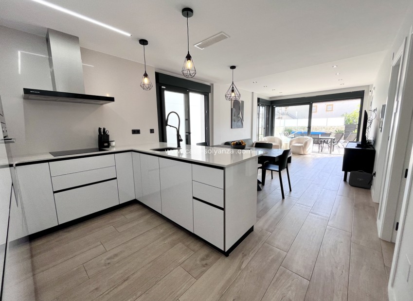 Reventa - Villa - Playa Flamenca - Costa Blanca