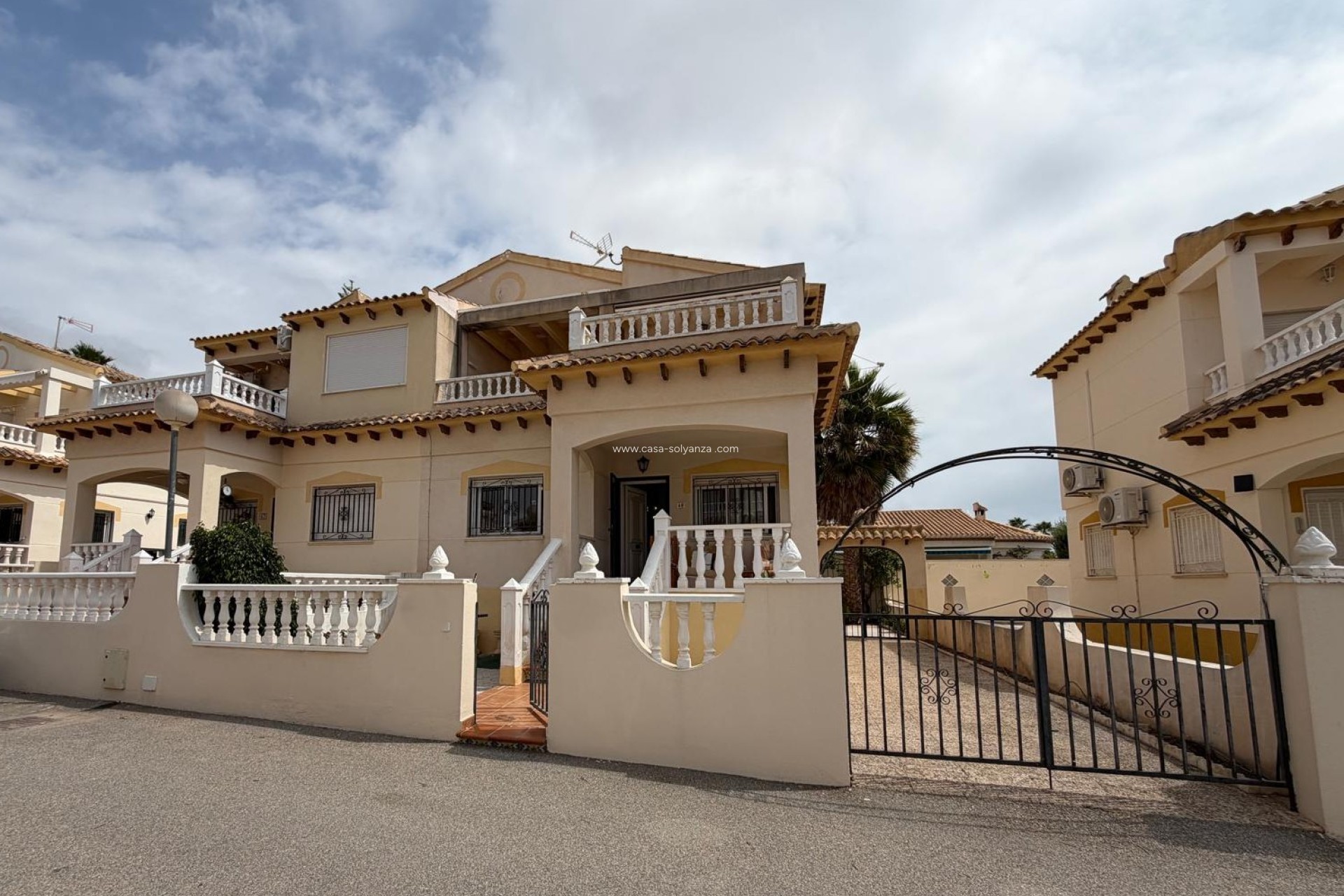 Reventa - Villa - Playa Flamenca - Orihuela Costa