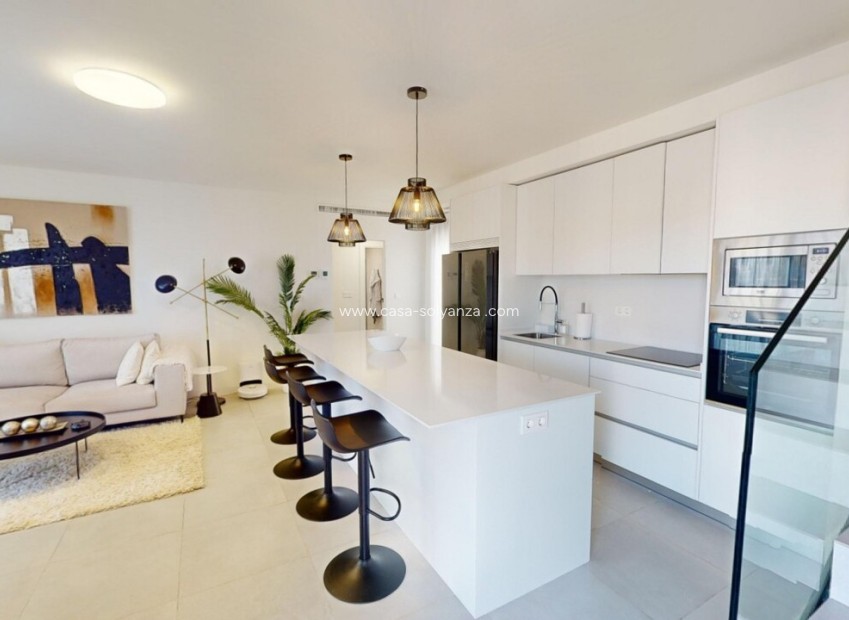 Reventa - Villa - Roldan - Inland