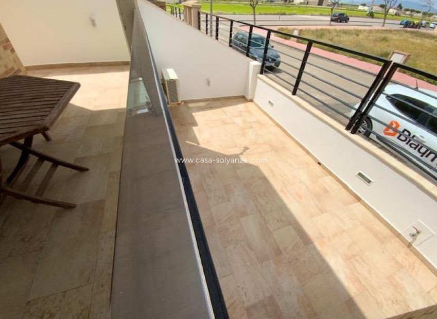 Reventa - Villa - Roldan - Inland