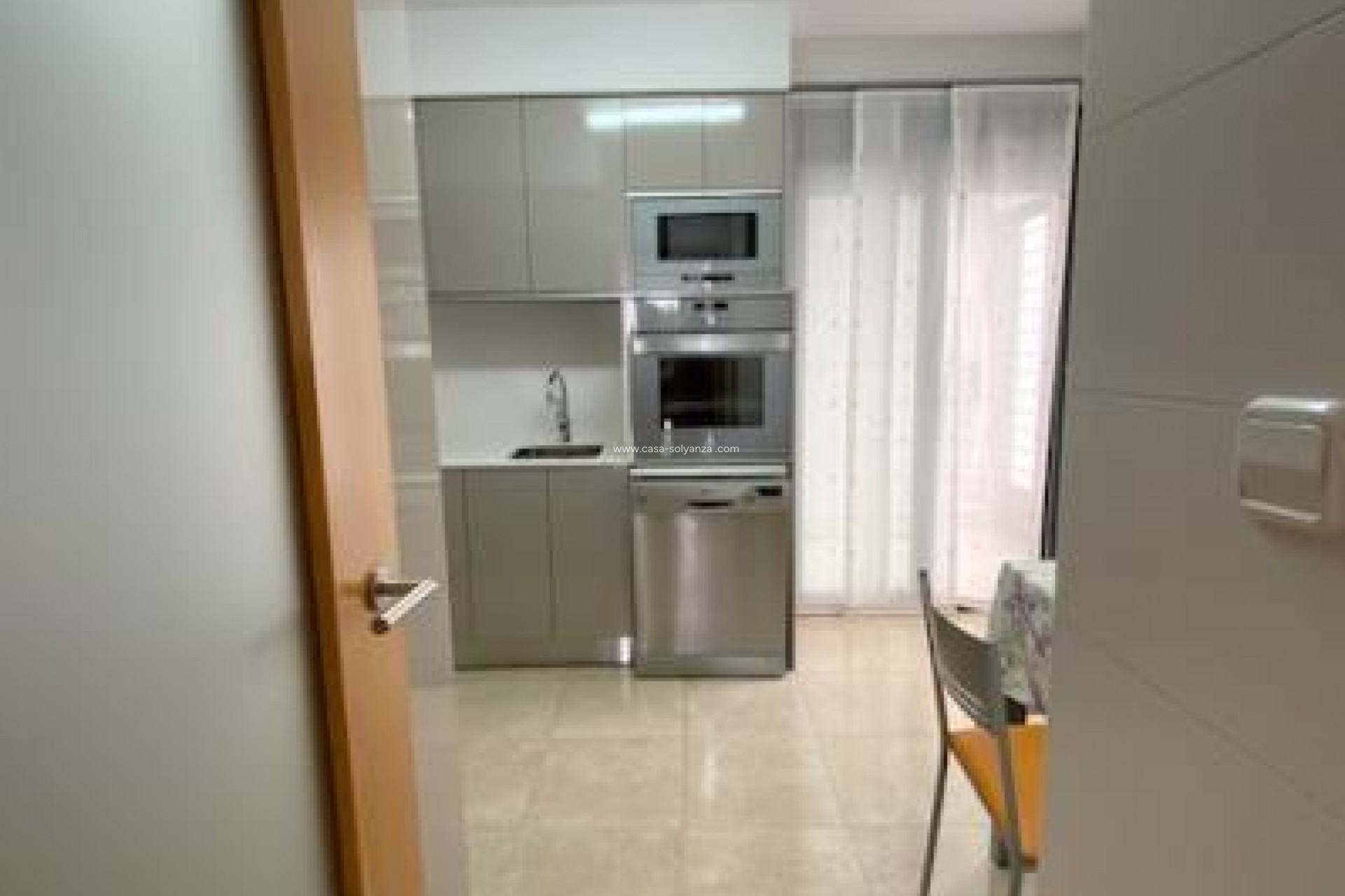 Reventa - Villa - Roldan - Inland