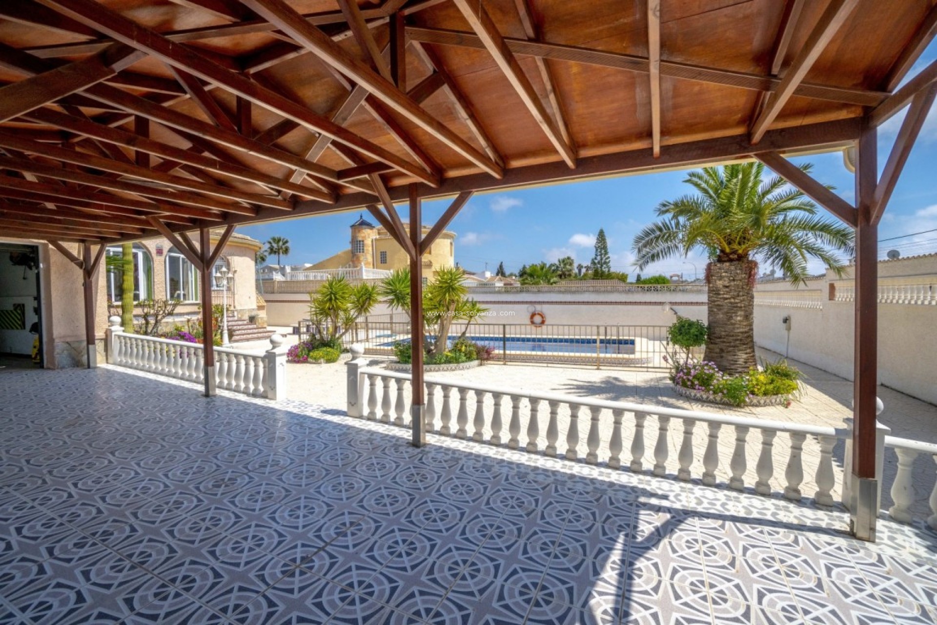 Reventa - Villa - San Luis - Inland