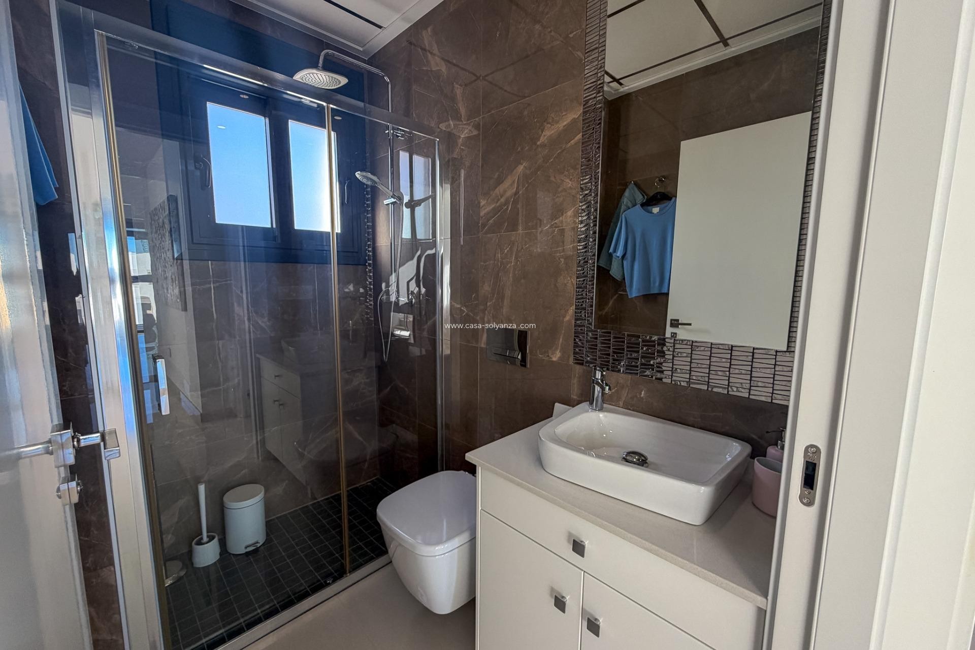 Reventa - Villa - San Miguel de Salinas - Bellavista