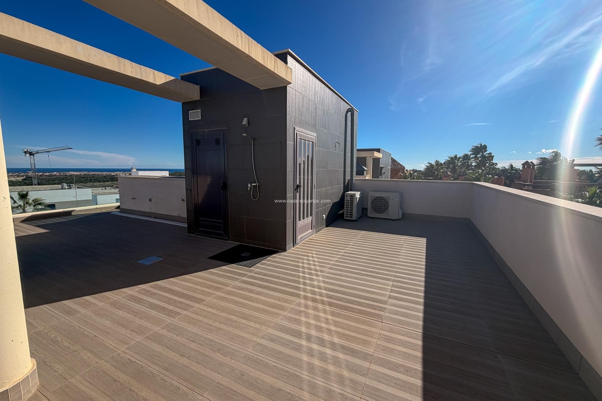 Reventa - Villa - San Miguel de Salinas - Bellavista