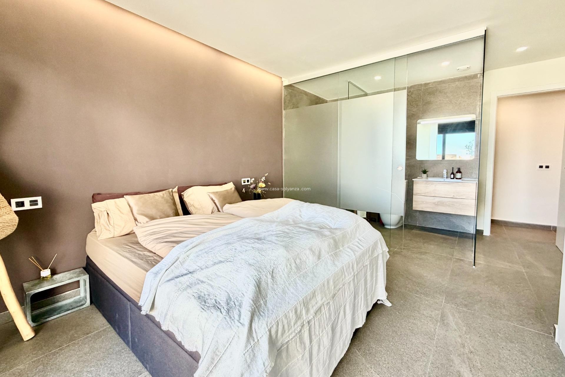 Reventa - Villa - San Miguel de Salinas - Bellavista