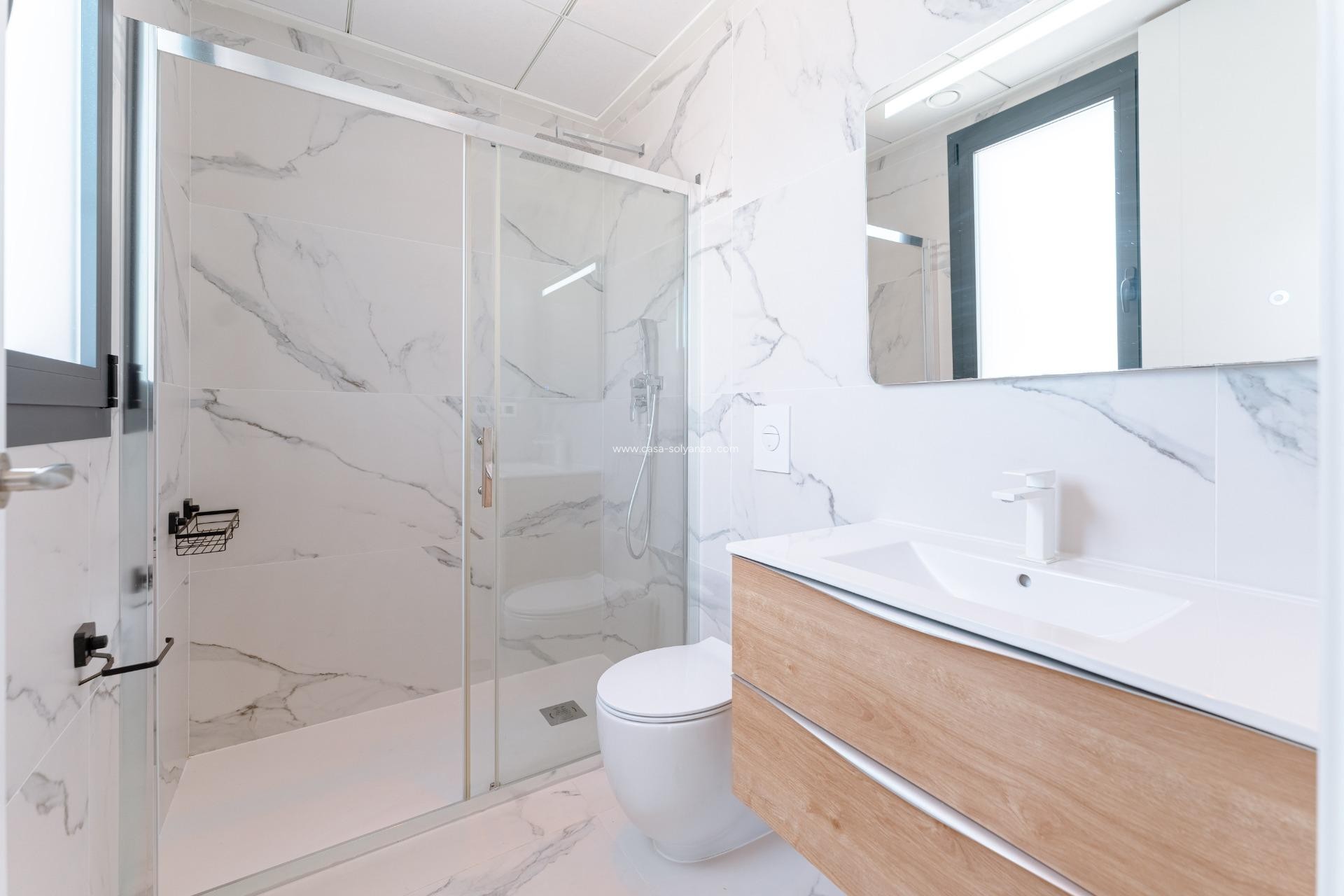 Reventa - Villa - San Miguel de Salinas - Bellavista