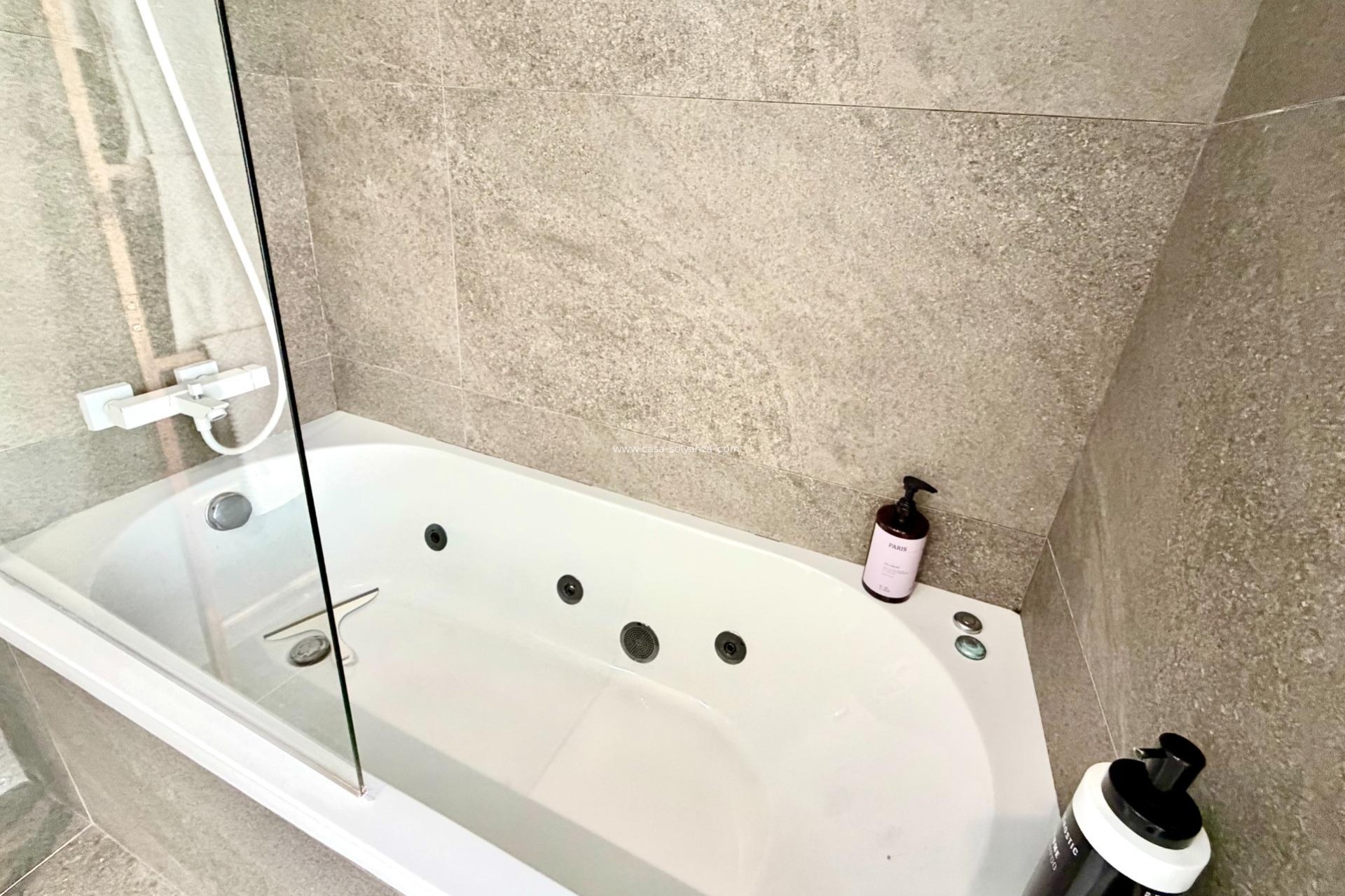 Reventa - Villa - San Miguel de Salinas - Bellavista