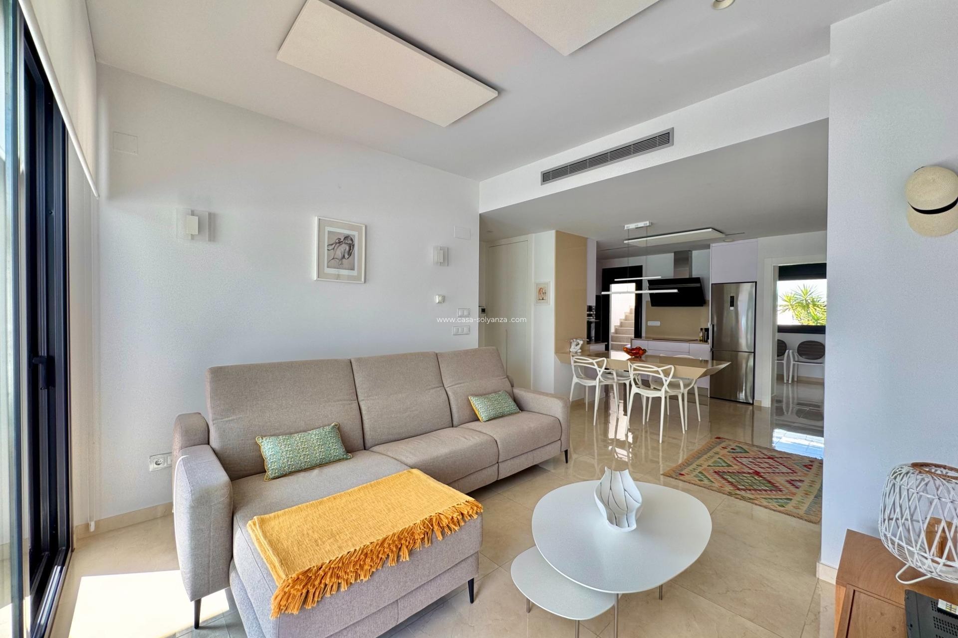 Reventa - Villa - San Miguel de Salinas - Bellavista