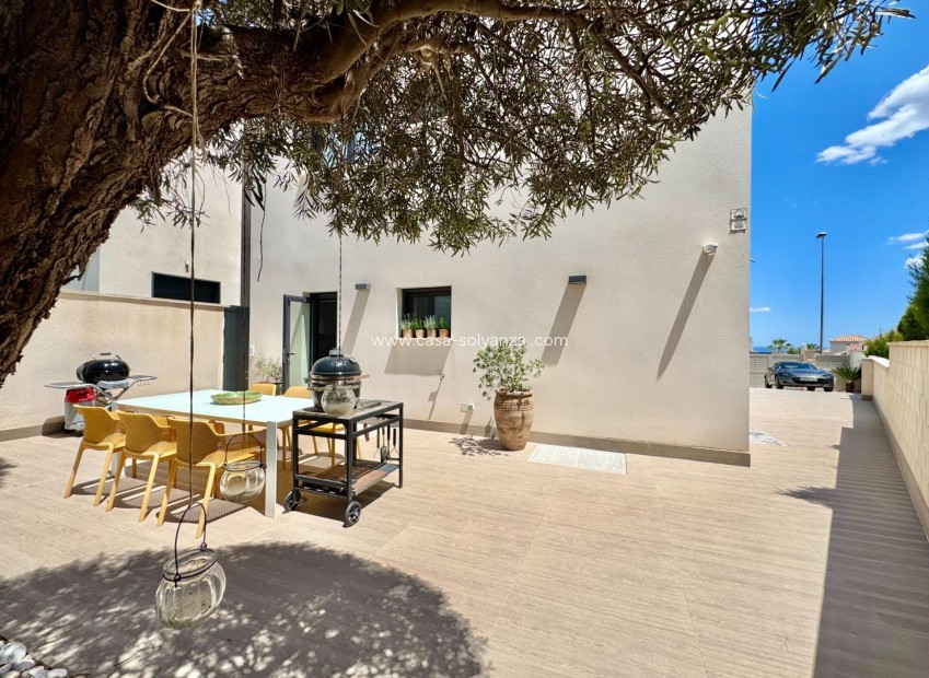 Reventa - Villa - San Miguel de Salinas - Bellavista