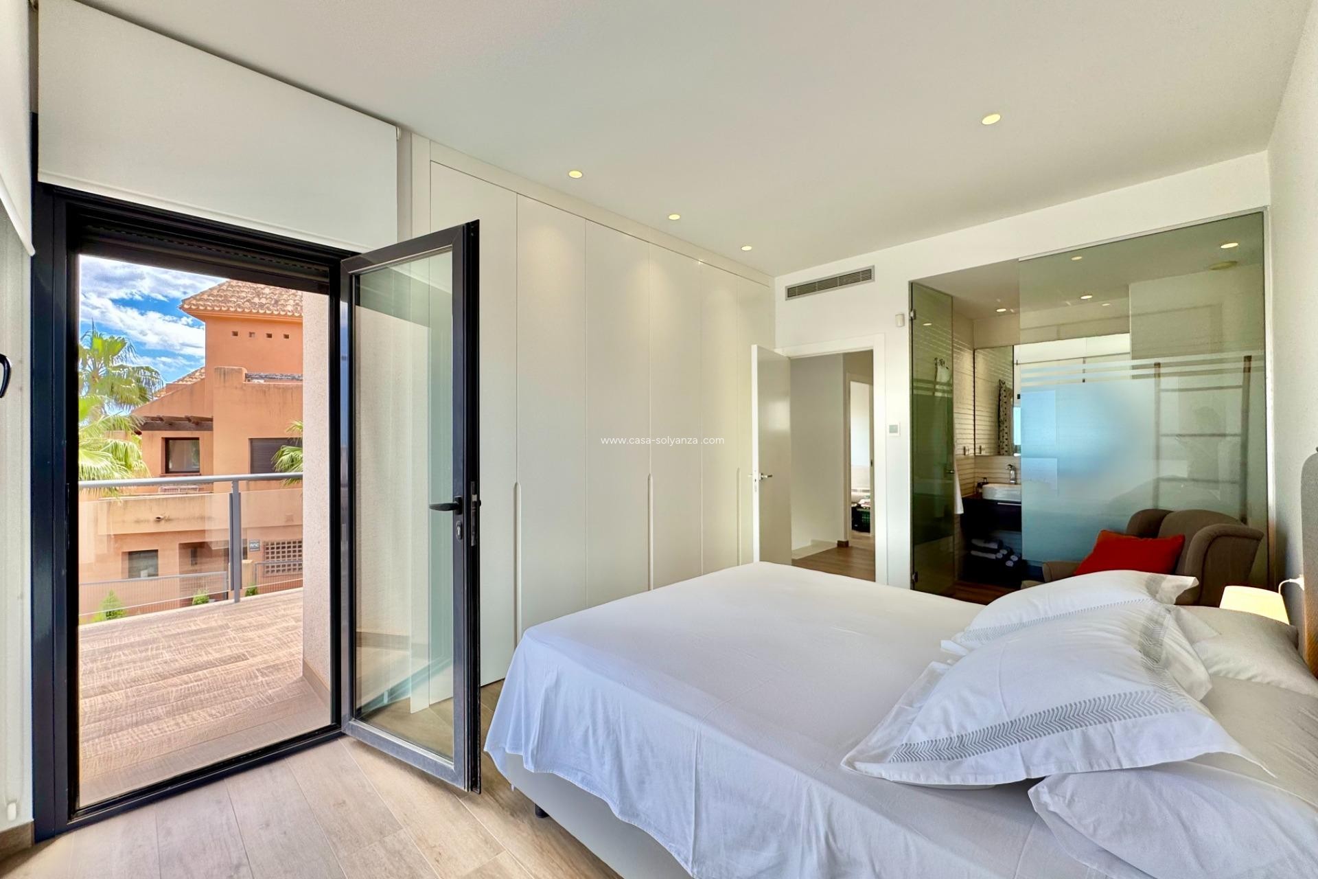 Reventa - Villa - San Miguel de Salinas - Bellavista