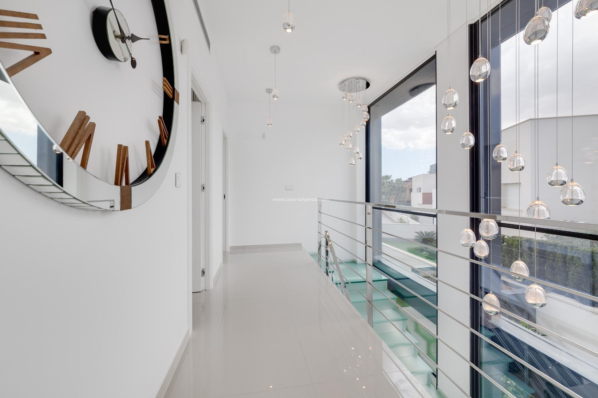 Reventa - Villa - San Miguel de Salinas - Cerro del Sol