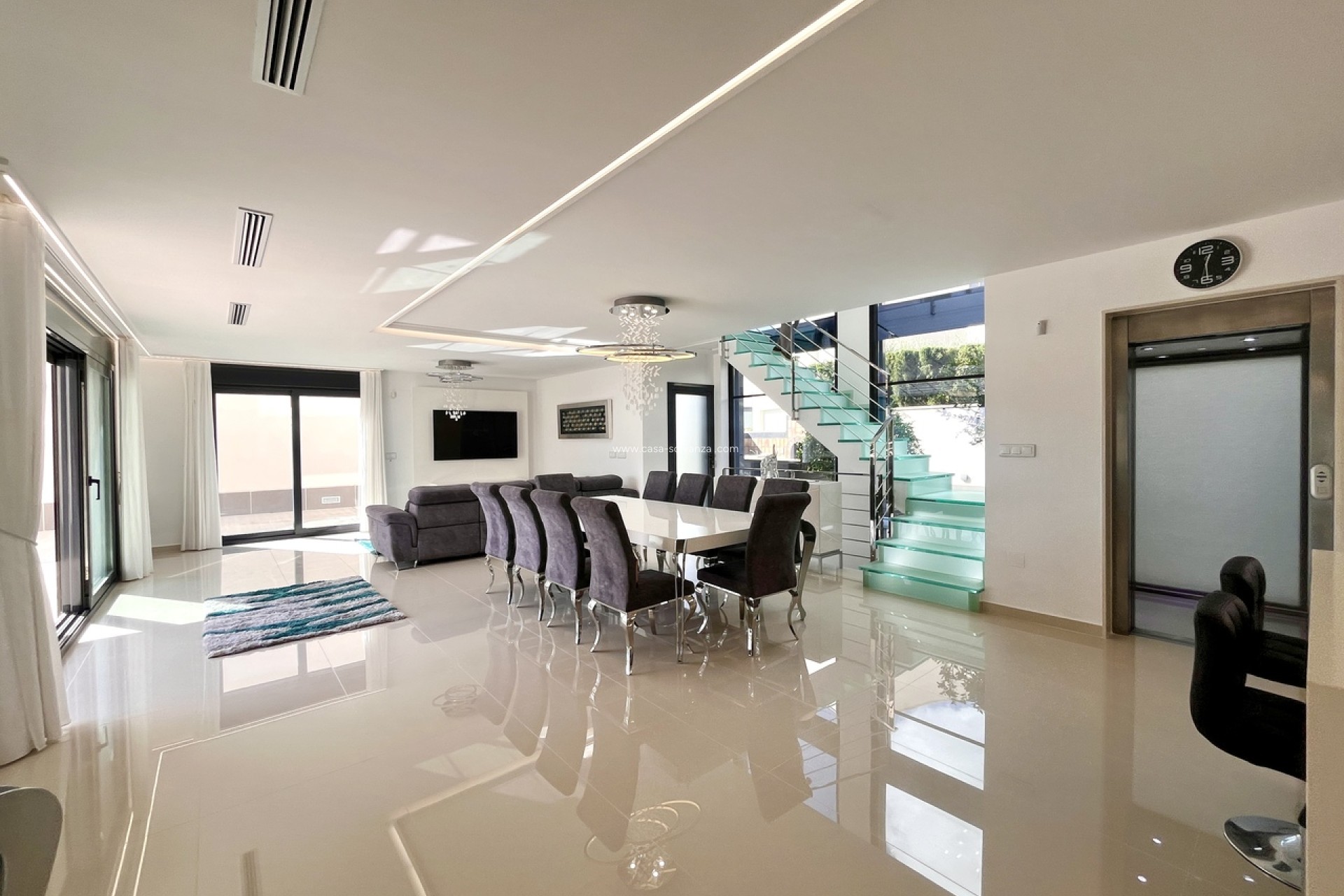 Reventa - Villa - San Miguel de Salinas - Inland