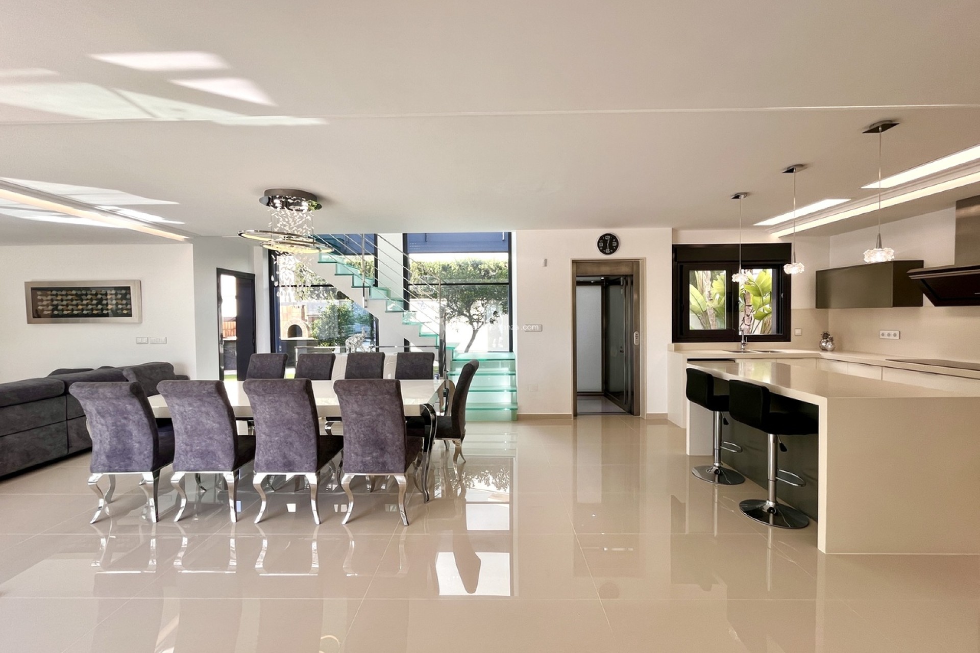 Reventa - Villa - San Miguel de Salinas - Inland