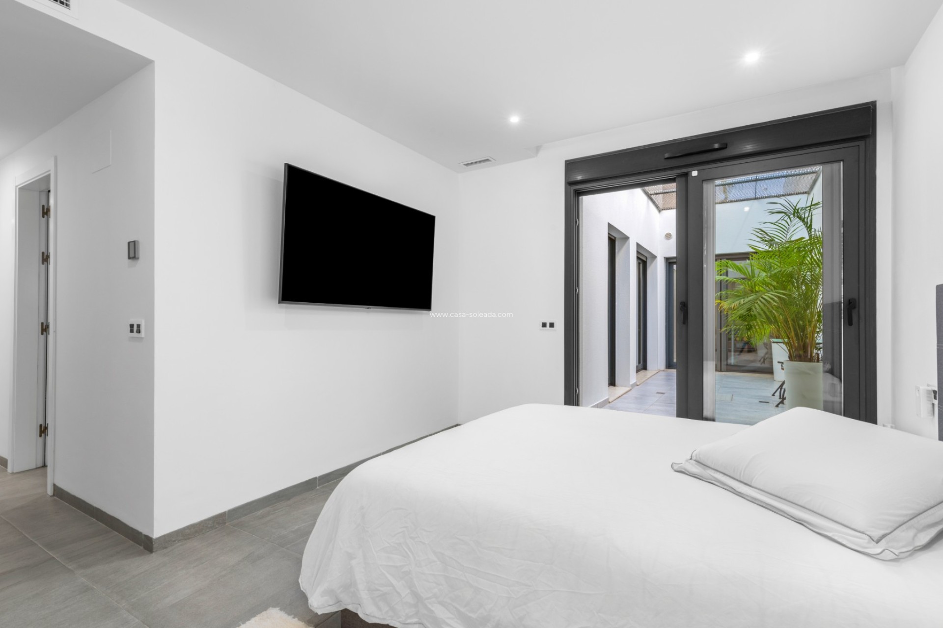 Reventa - Villa - San Miguel de Salinas - Inland