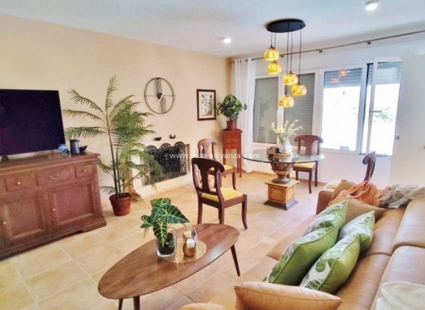 Reventa - Villa - San Miguel de Salinas - Inland