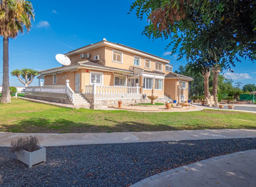 Reventa - Villa - San Miguel de Salinas - Inland