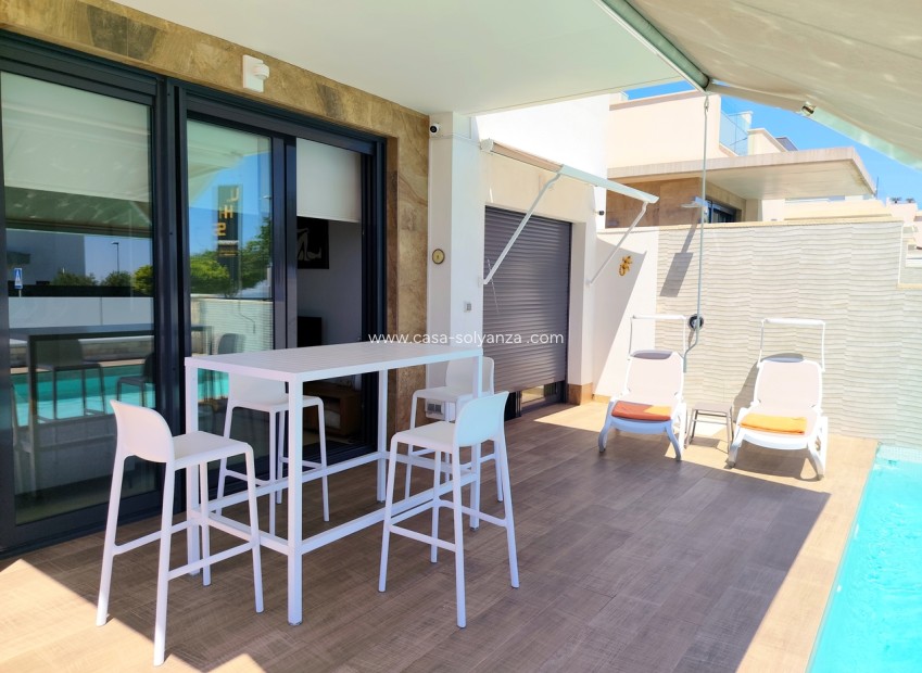 Reventa - Villa - San Miguel de Salinas - Inland