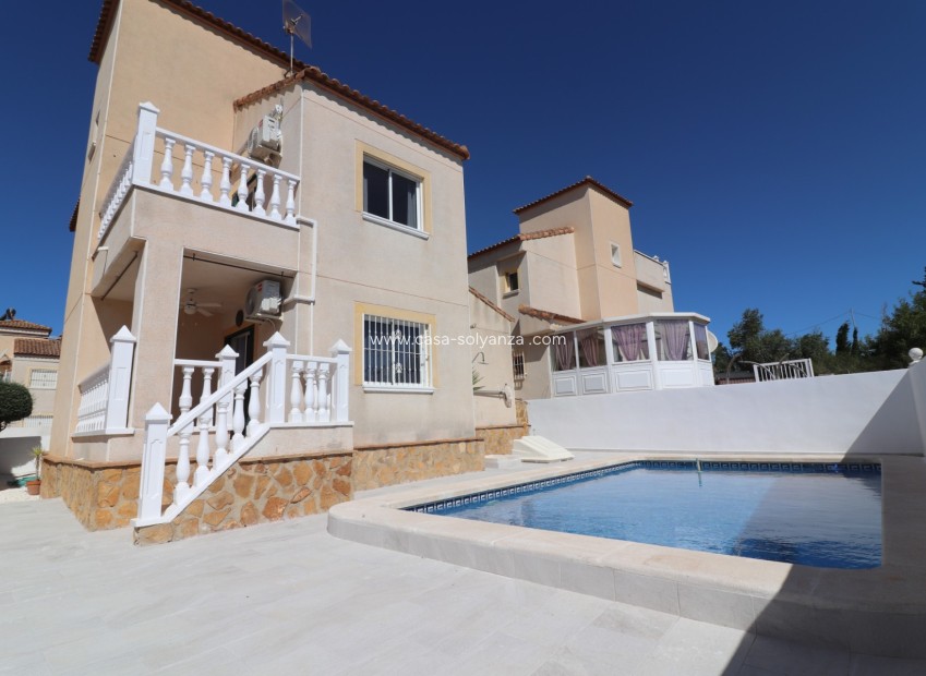 Reventa - Villa - San Miguel de Salinas - Lake View Mansions