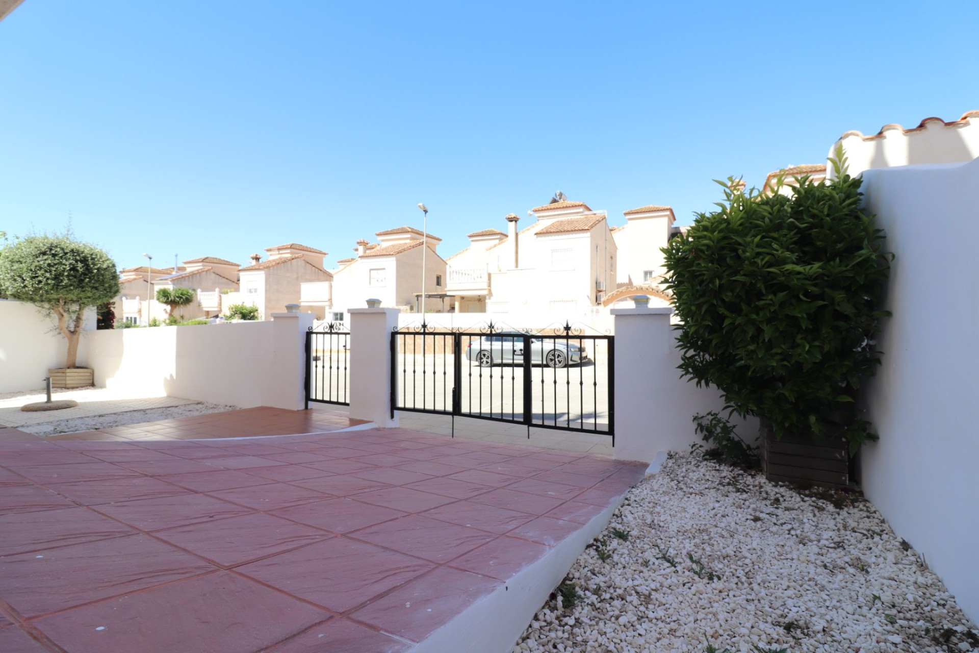 Reventa - Villa - San Miguel de Salinas - Lake View Mansions