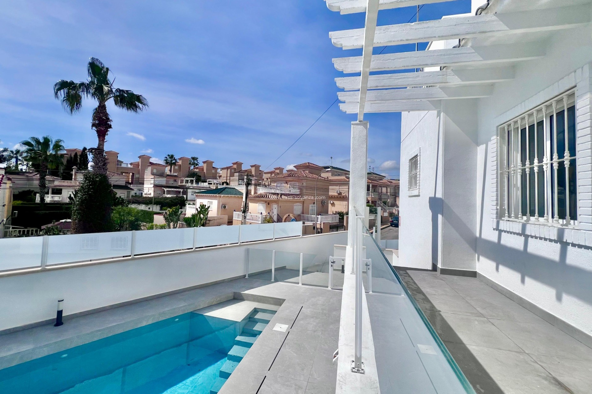 Reventa - Villa - San Miguel de Salinas - Las filipinas