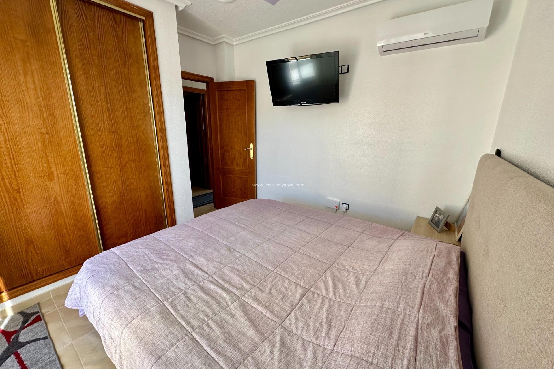 Reventa - Villa - San Miguel de Salinas - Residencial los flamencos